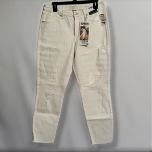 NWT REWASH Super High Rise Distressed Mom Jeans White Ivory
